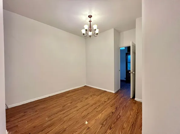 455 Seneca Avenue image 3 of 17
