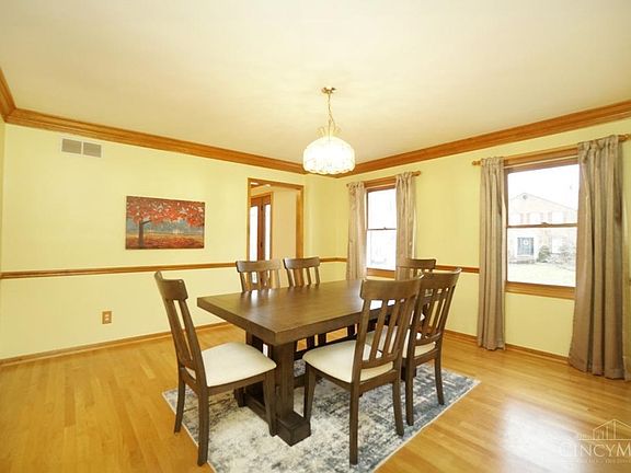 4th image of 114 Bradford Dr
