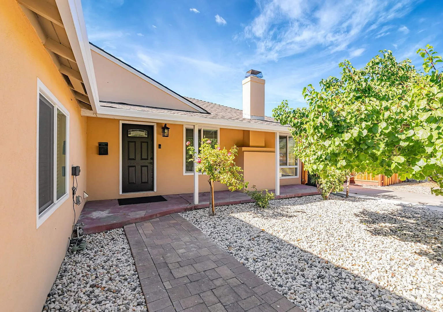 Beautifully Maintained 3-Bedroom Home l Huge Lot l Near Santana Row — Photo 1