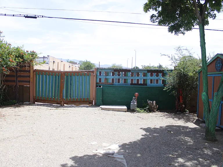 3 Bedroom Nob Hill Charmer - Updated w. Garage and Yard! — Photo 4