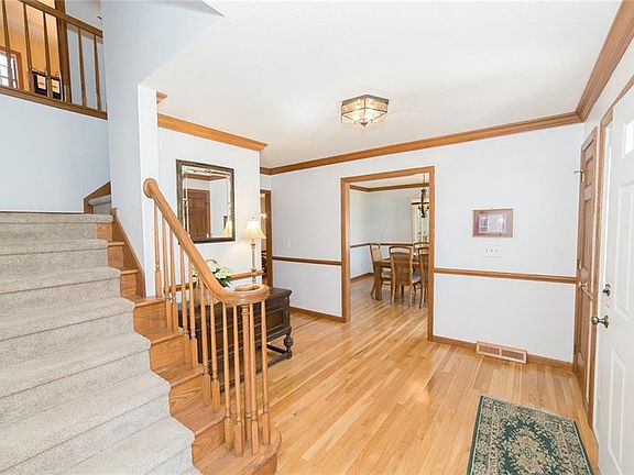 5th image of 7760 Carriage House Ct