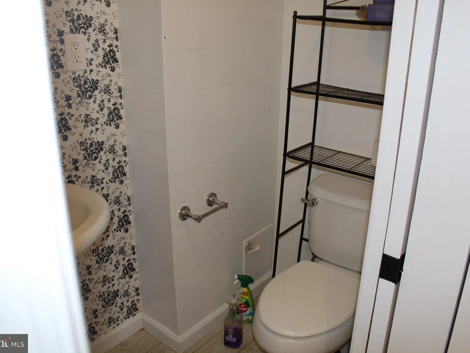 4 bed, 1.5 bath, 1024 sqft, $2,500 — Photo 4