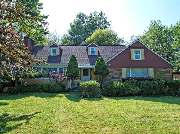 414 Harris Rd, Richmond Heights, OH 44143