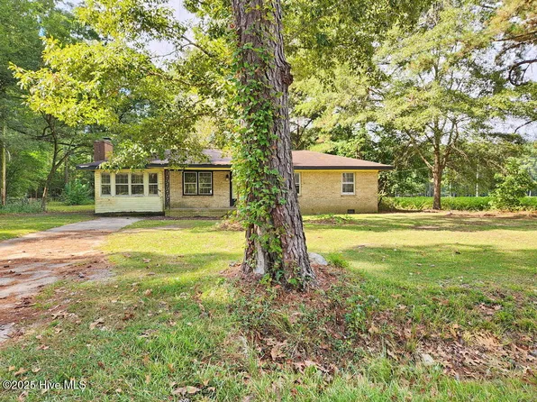 7200 Bridgersville Road, Macclesfield, NC 27852