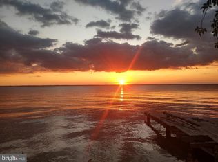 4608 N Point Dr, Taylors Island, MD 21669