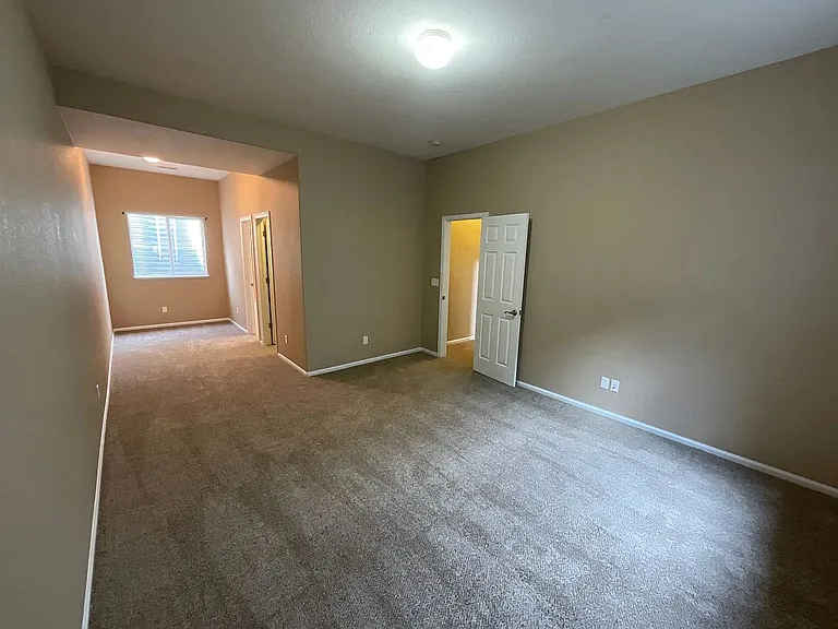 Bedroom 4 for peaceful solitude!