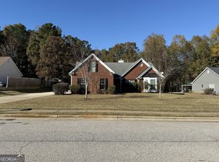 252 Sandstone Dr, Hampton, GA 30228