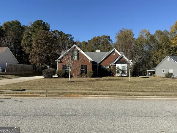 252 Sandstone Dr, Hampton, GA 30228