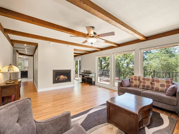 2285 Indian Rock Ln, Auburn, CA 95603