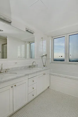 Rented by Corcoran | media 31