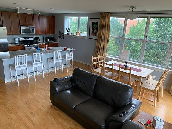 2nd image of 120 N Leavitt St Unit 301