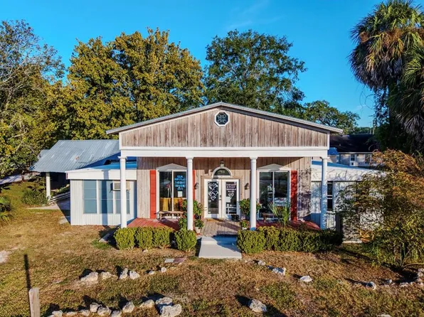 3280 W Powers Ave, Bell, FL 32619