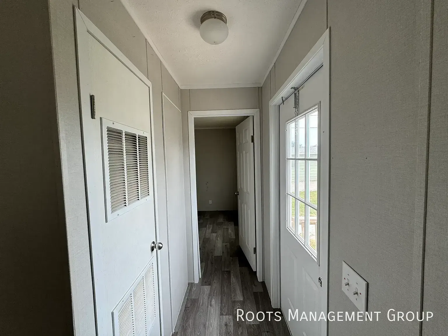 1 Bed 1 Bath Home Available for Lease at Alliance Vista MH and RV Park - Apply Now! — Photo 3