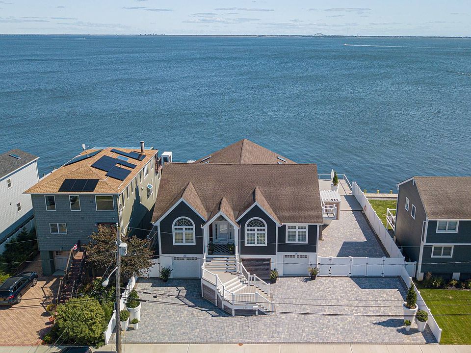 1st image of 105 E Shore Dr