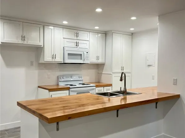 2501 W Sunflower Ave #8, Santa Ana, CA 92704