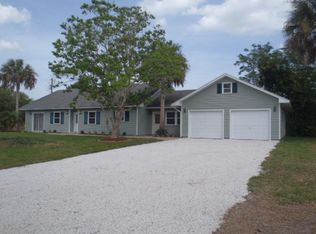 2949 Edwards Rd, Fort Pierce, FL 34948