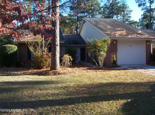 405 Pinehurst Trace Dr, Pinehurst, NC 28374