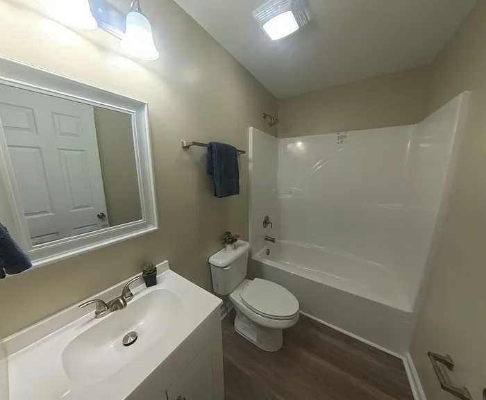 182 N Burson Ave — Photo 14