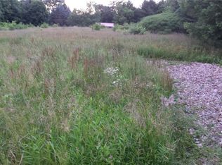 82 State Rte, Hiram, OH 44234