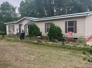 211 E Dewey Rd, Scottville, MI 49454