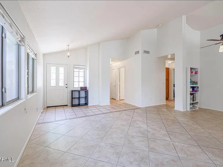 4099 E Rustler Way — Photo 4