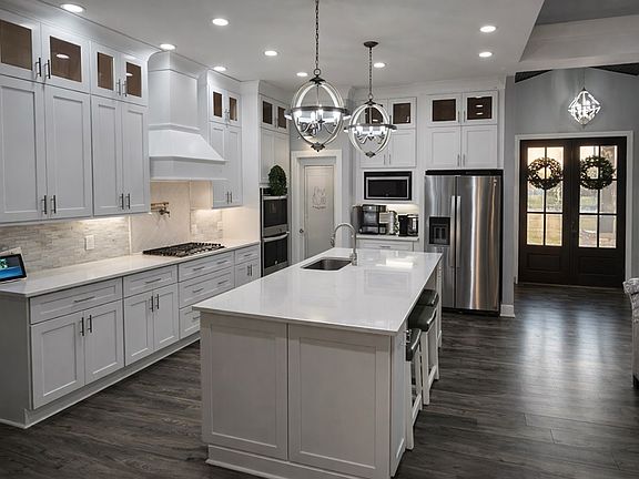 4th image of 361 Parragon Rd