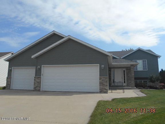 3rd image of 1695 Cornerstone Ln