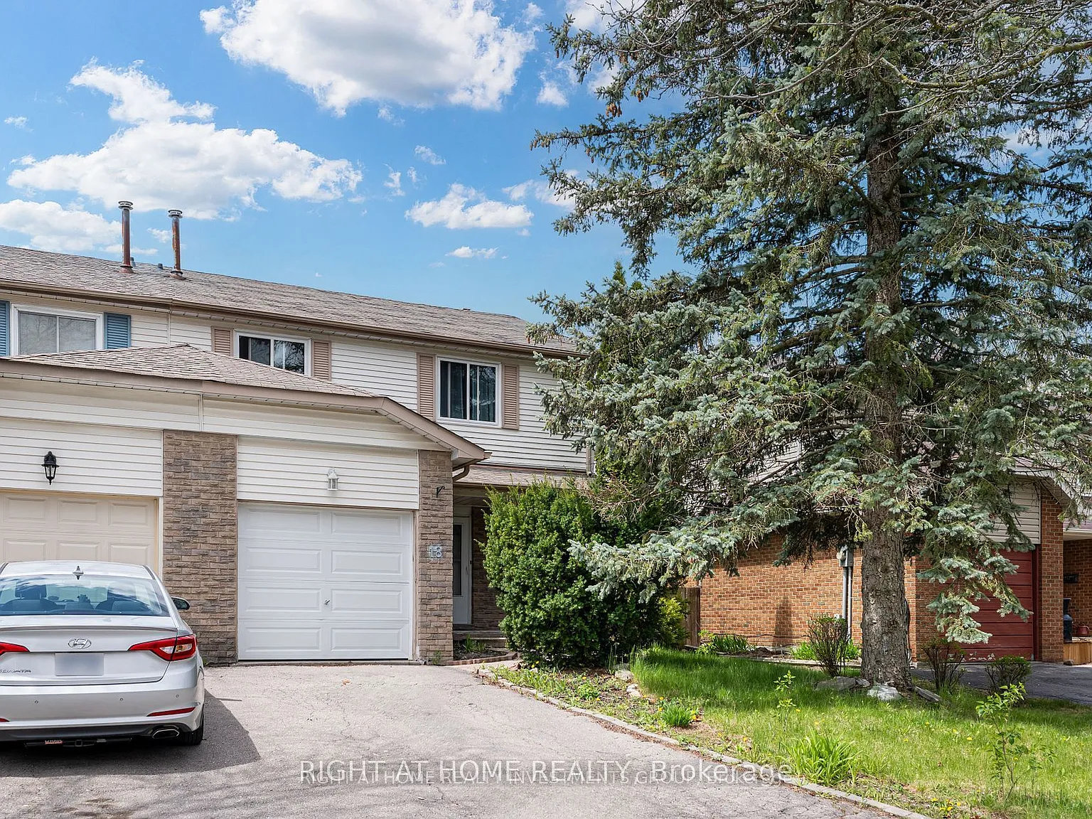 4 bed, $2,950 — Photo 2