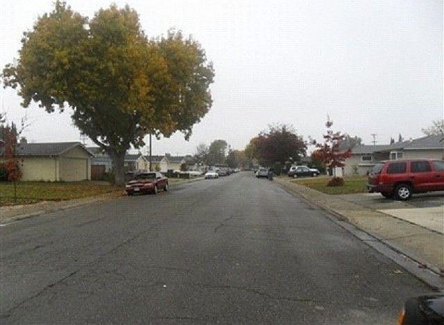 2nd image of 452 Easter Ave