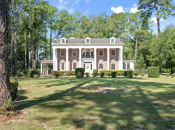 901 Cherokee Dr, Waycross, GA 31501