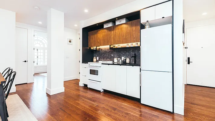 Rented by Nooklyn NYC LLC | media 4