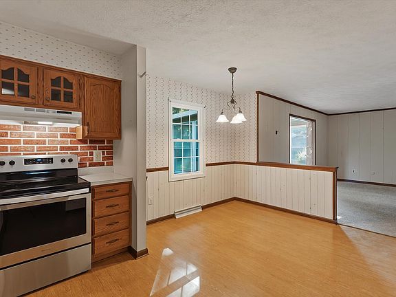 4th image of 1612 Kerry Ct