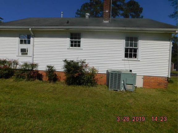 3rd image of 829 Edisto Ave