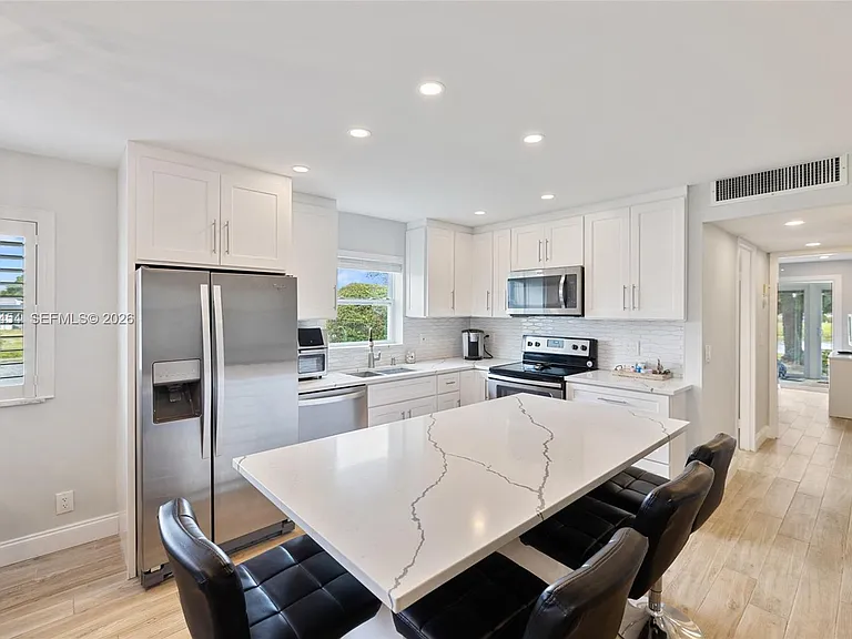72 Monaco Ct #72-B — Photo 7