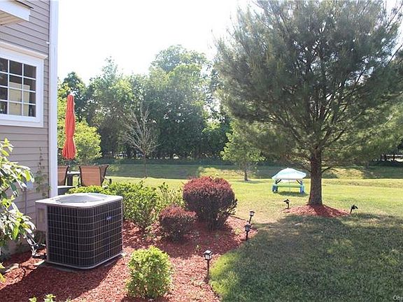 5th image of 95 Woodside Knolls Dr