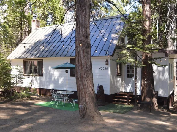 42055 Elderberry Rd, Shaver Lake, CA 93664