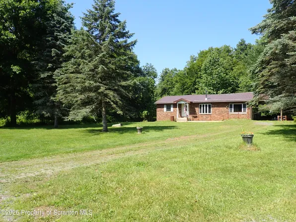 135 Louise Dr, Nicholson, PA 18441