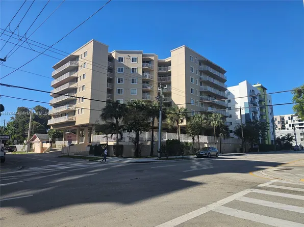 102 SW 6th Ave APT 205, Miami, FL 33130