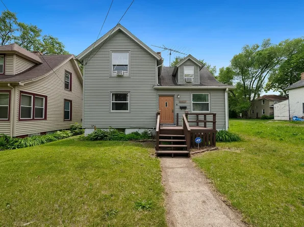 1127 Crosby St, Rockford, IL 61107