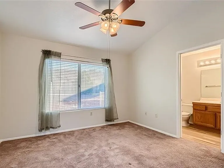 8729 Pennystone Ave — Photo 13