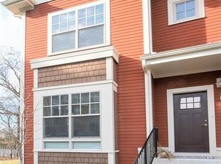 2012 Symmes Cir #1, Arlington, MA 02474