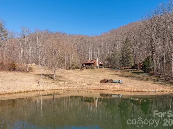 393 Carver Mountain Valley, Sylva, NC 28779