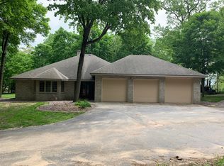 W5695 Star School Rd, Fort Atkinson, WI 53538