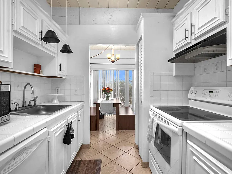 740 E Coco Plum Cir #3 — Photo 13
