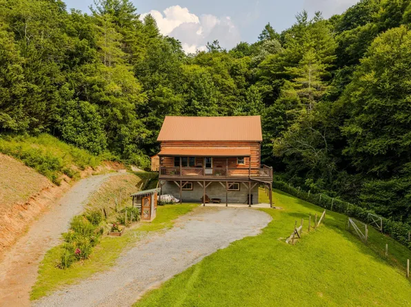 628 Roberts Rd, Laurel Springs, NC 28644