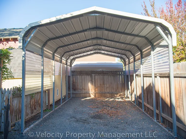 2954 NE Red Oak Dr — Photo 17