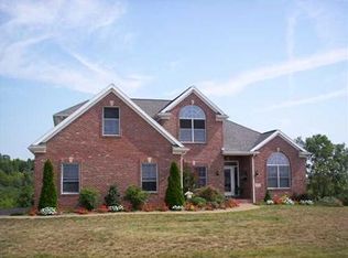 10022 Waters Edge Dr, Elberfeld, IN 47613