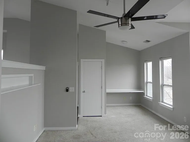 1220 Caldwell St — Photo 4