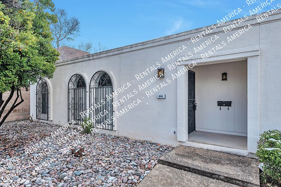 1st image of 644 N Richey Blvd