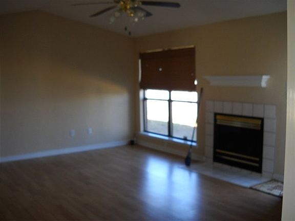 2nd image of 4117 SW Parkridge Blvd